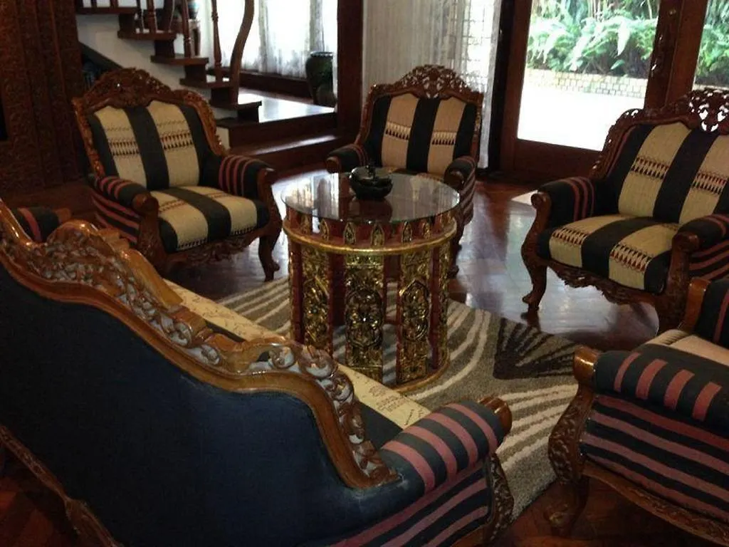 Classique Inn Rangoon Bed & Breakfast